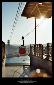 Foto: Vasilis Kyritsis.  Fotocamera: Minolta XG2 con 50mm.Pellicola: Kodak Gold 200.