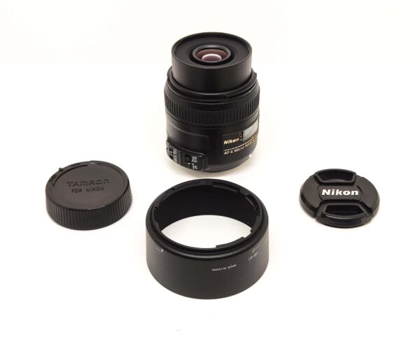 USATO: Nikon AF-S DX NIKKOR 40mm f/2.8 G Micro con paraluce HB-61 - immagine 2