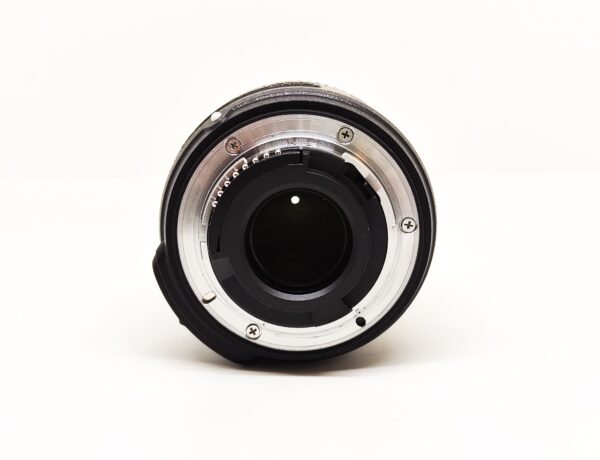 USATO: Nikon AF-S DX NIKKOR 40mm f/2.8 G Micro con paraluce HB-61 - immagine 5