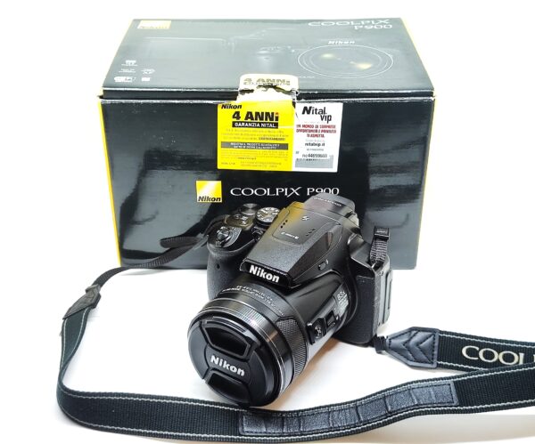 Nikon Coolpix P900