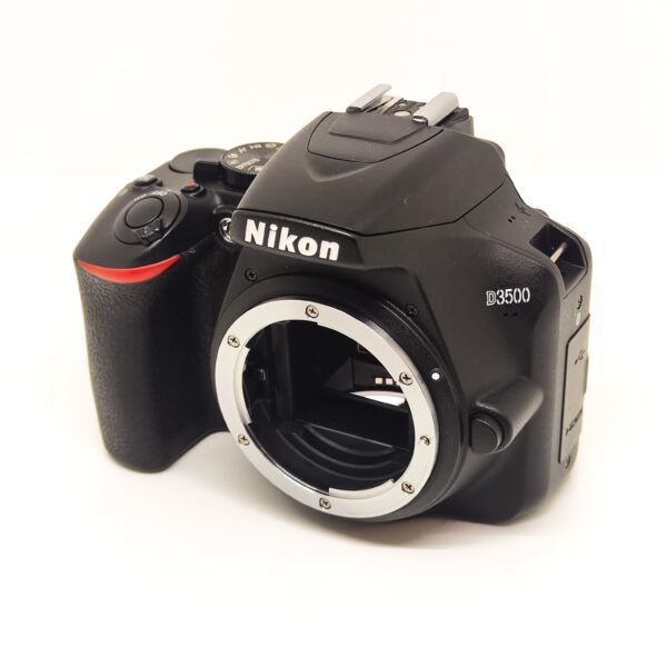 USATO: Nikon D3500 Body - immagine 3