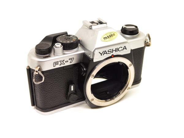 USATO: Yashica FX-7 body