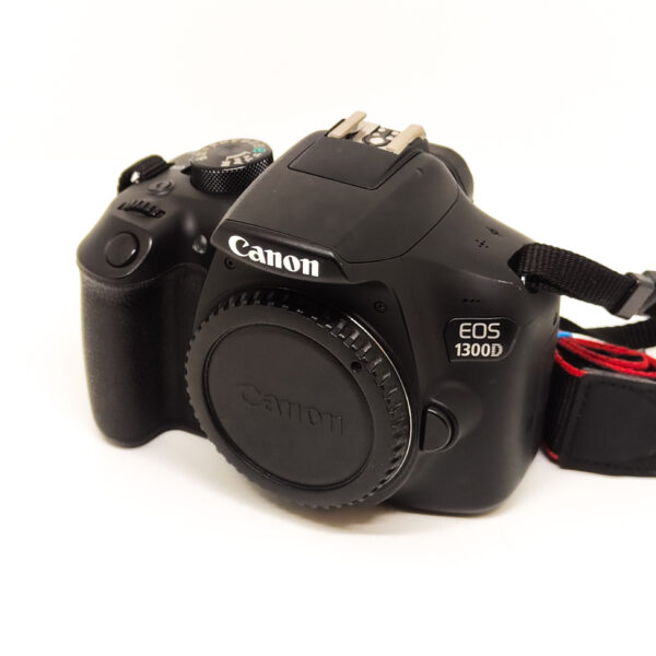 USATO: Canon EOS 1300D Body - immagine 3