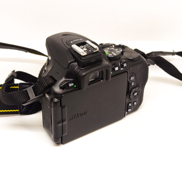 USATO: Nikon D5500 Body - immagine 5