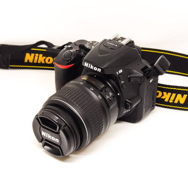 USATO: Nikon D5500 kit Nikon AF-P 18-55mm f/3.5-5.6 G DX VRII - immagine 3