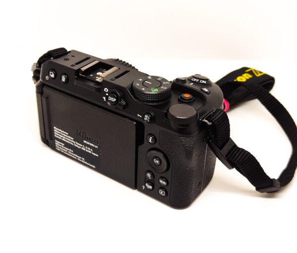 USATO: Mirrorless Nikon Z30 Body - immagine 6