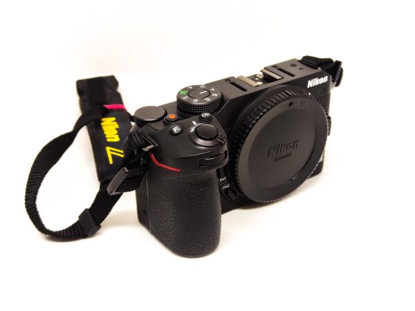 USATO: Mirrorless Nikon Z30 Body - immagine 4