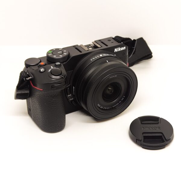 USATO: Nikon Z30 kit con obiettivo NIKKOR Z DX 16-50mm f/3.5-6.3 VR - immagine 3